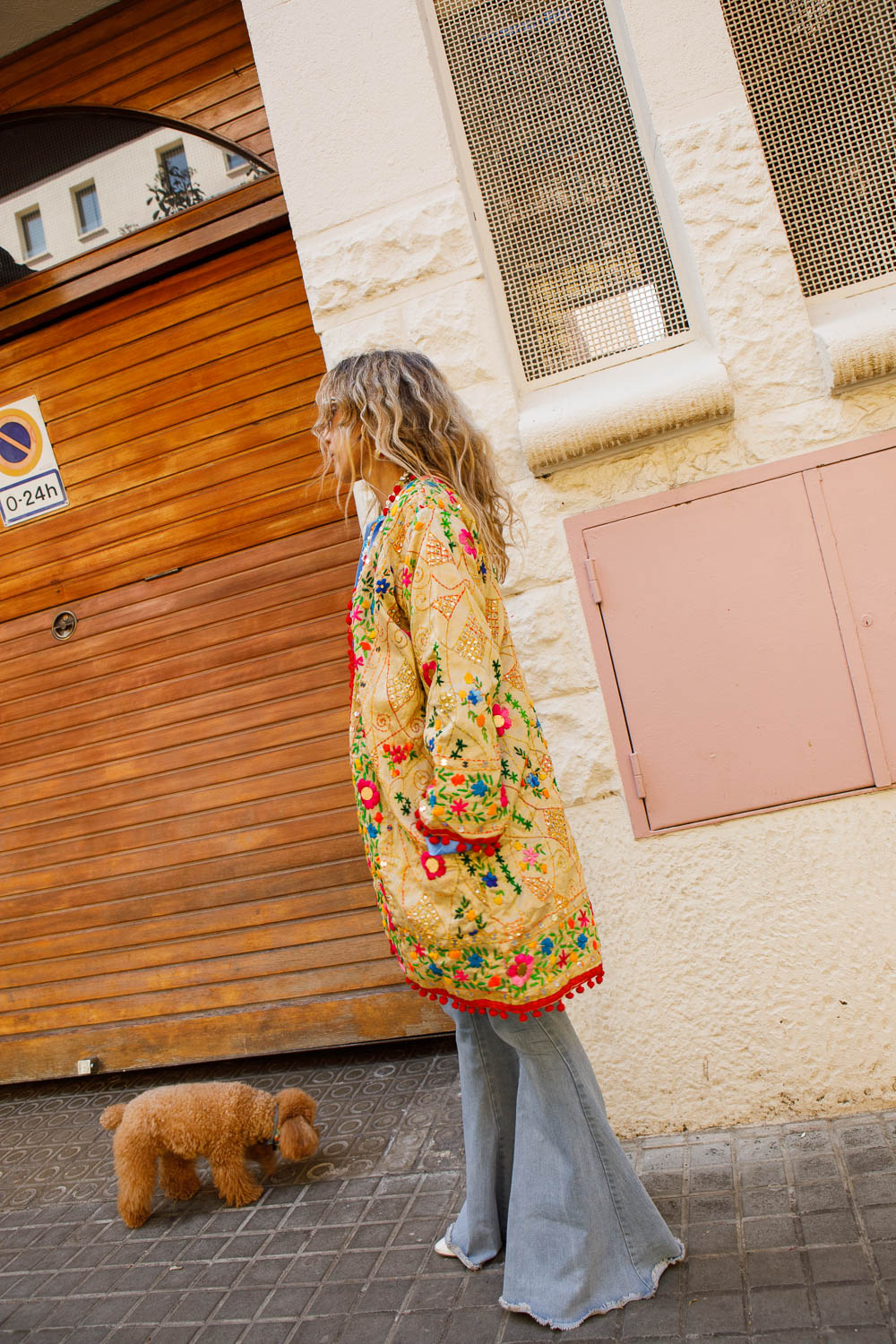 Phulkari Coat Limited Edition dorado